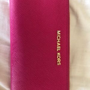 Michael Kors Pink Wallet